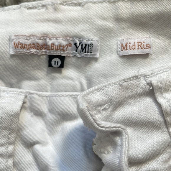 Jeans - Picture 2 of 4